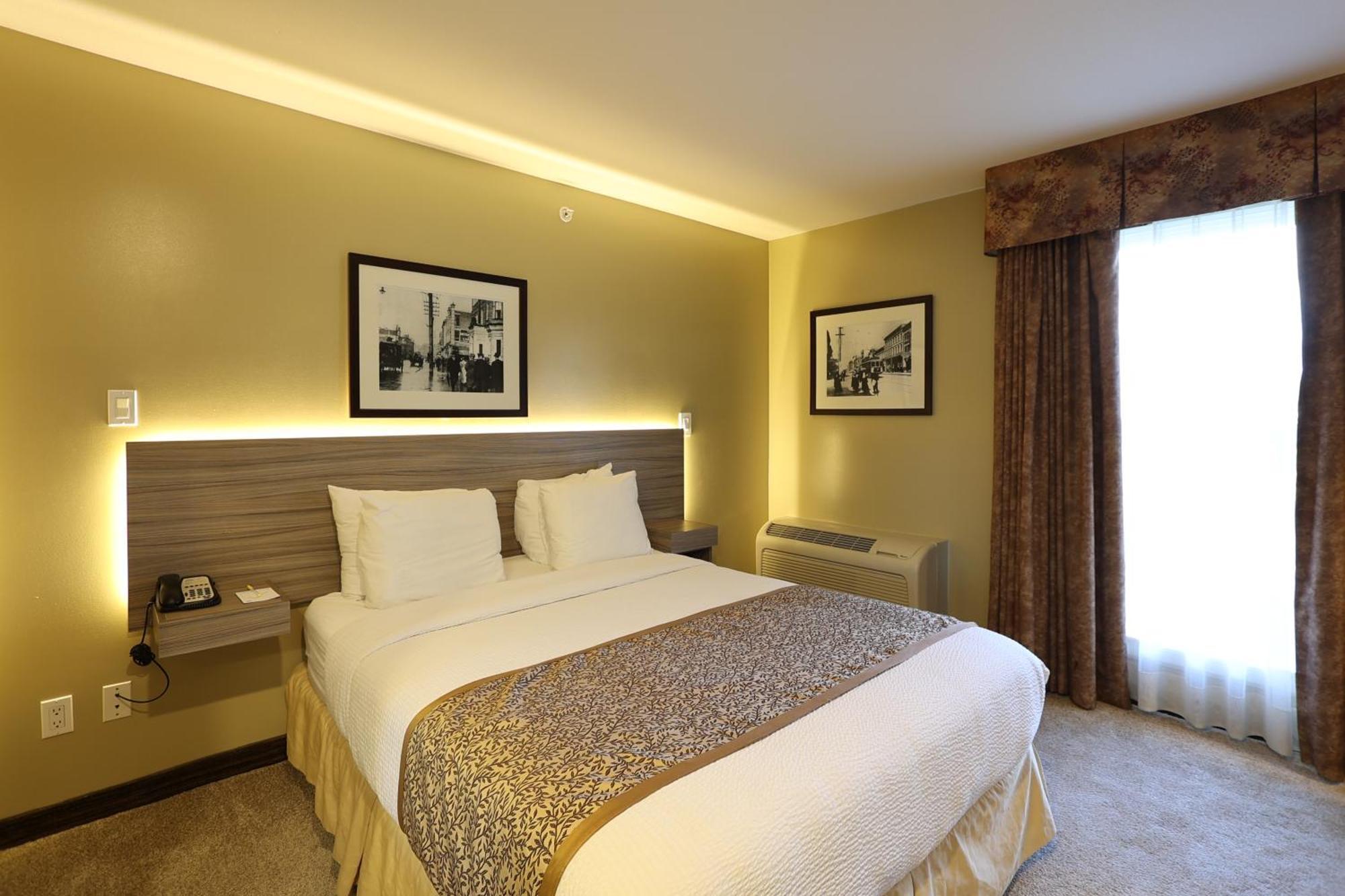 Days Inn By Wyndham Surrey Kültér fotó
