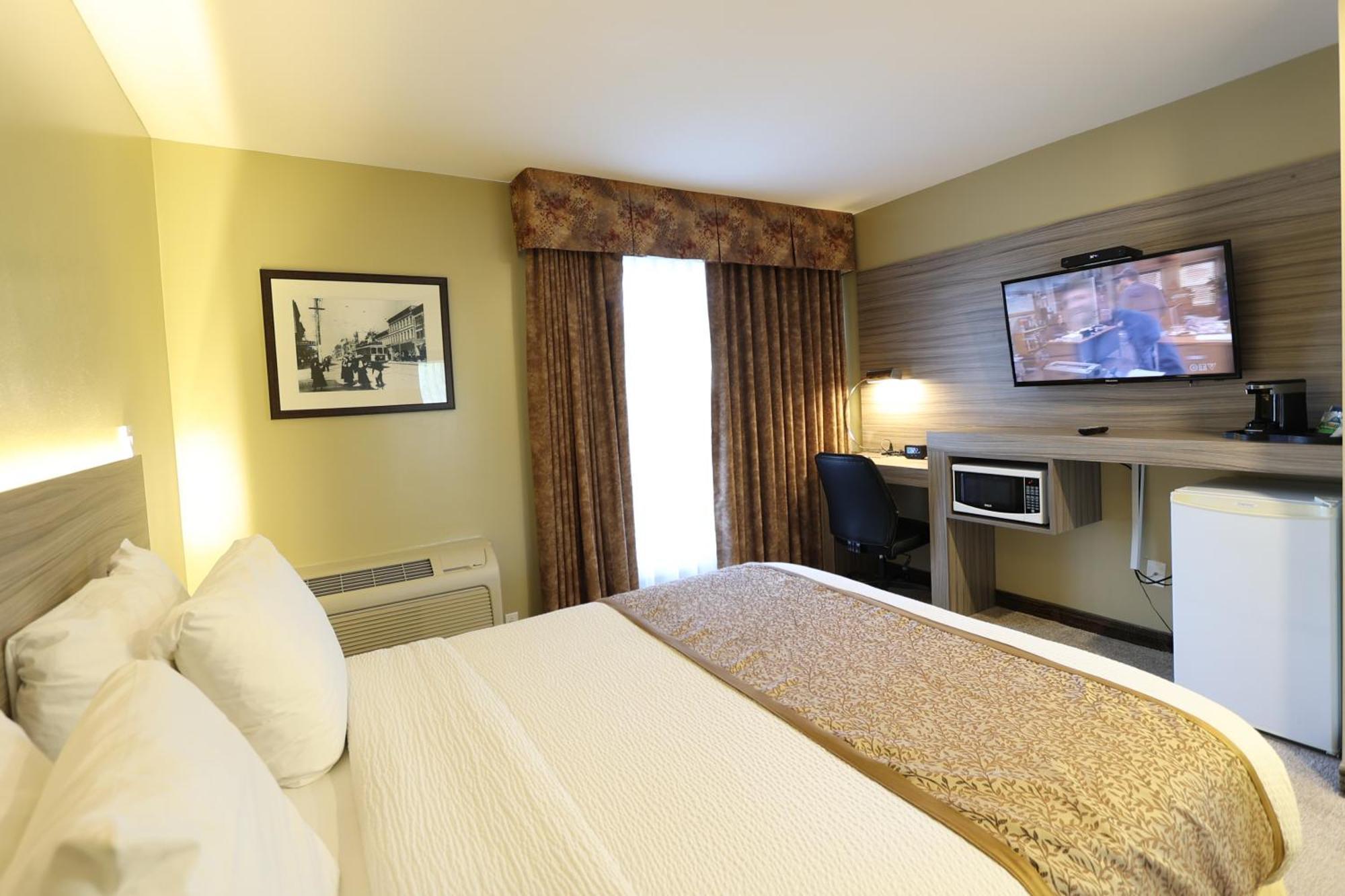 Days Inn By Wyndham Surrey Kültér fotó