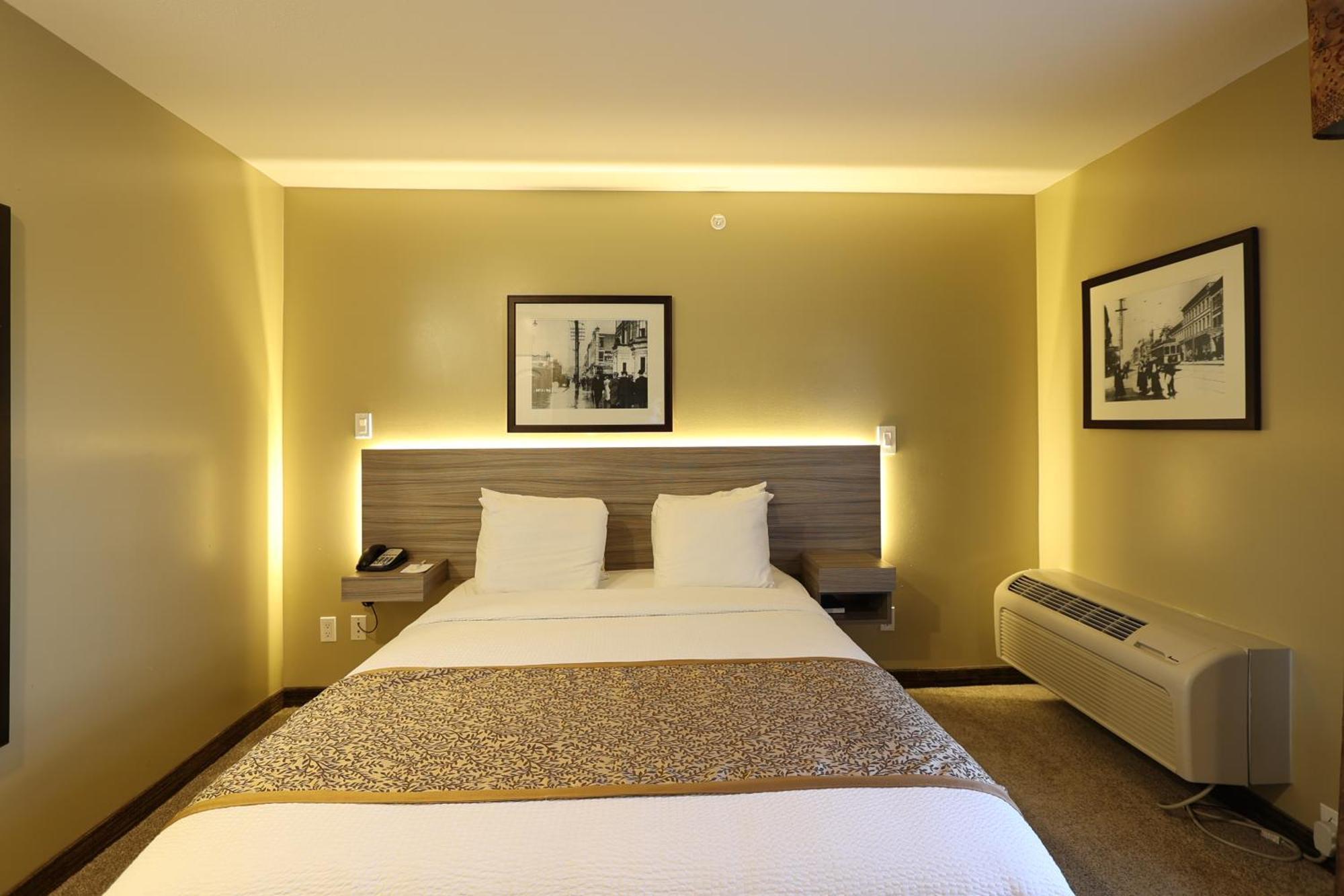 Days Inn By Wyndham Surrey Kültér fotó