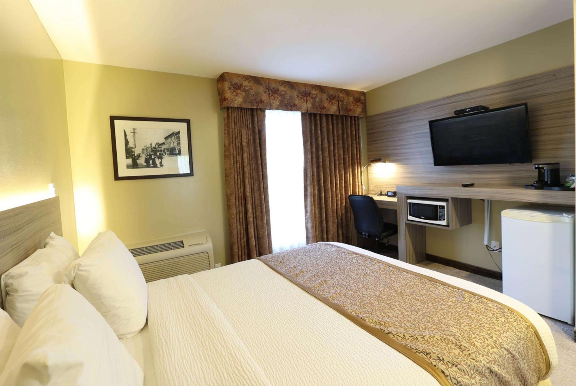 Days Inn By Wyndham Surrey Kültér fotó